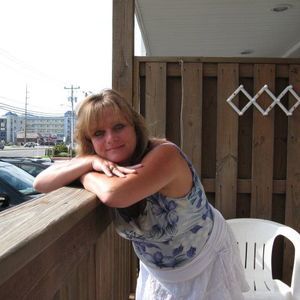 Meet your Posher, Bobbie